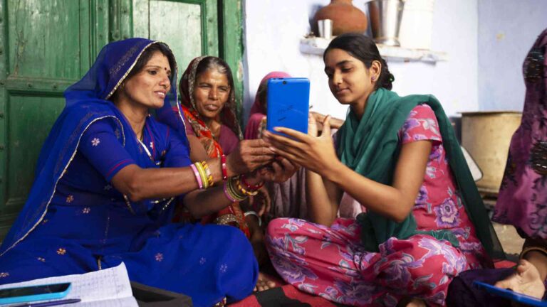 google-internet-saathi-program-for-unemployed-women-of-india